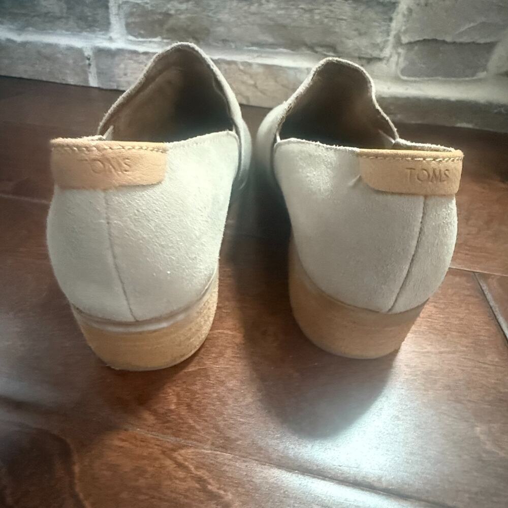 TOMS Women’s Shaye Booties 8.5 Suede Sand Beige Low Heel Slip-On Ankle Shoes - Picture 5 of 9